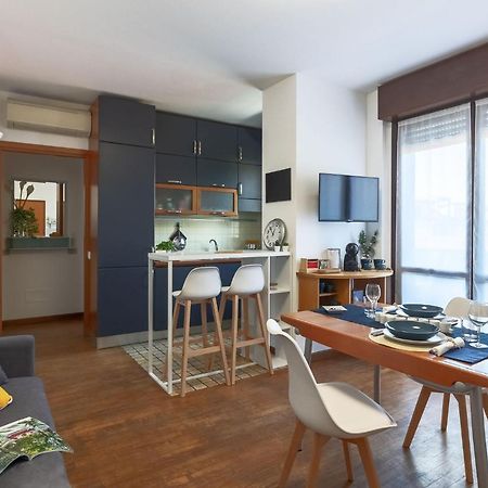Casa Di Adele, Bilocale Con Wifi E Smart Tv Apartment Monza Bagian luar foto