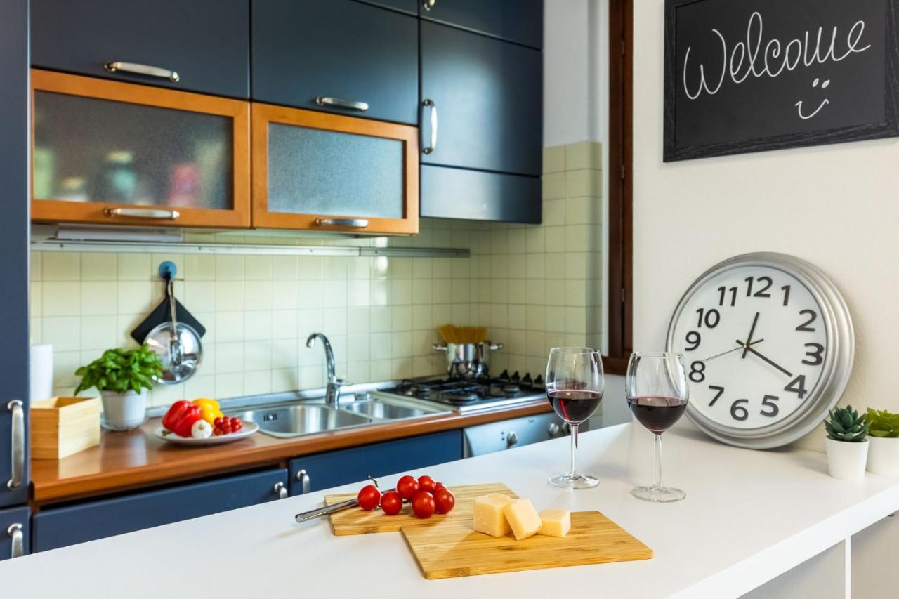 Casa Di Adele, Bilocale Con Wifi E Smart Tv Apartment Monza Bagian luar foto